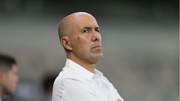 Leonardo Jardim chegou ao Zeiro no final do estadual.