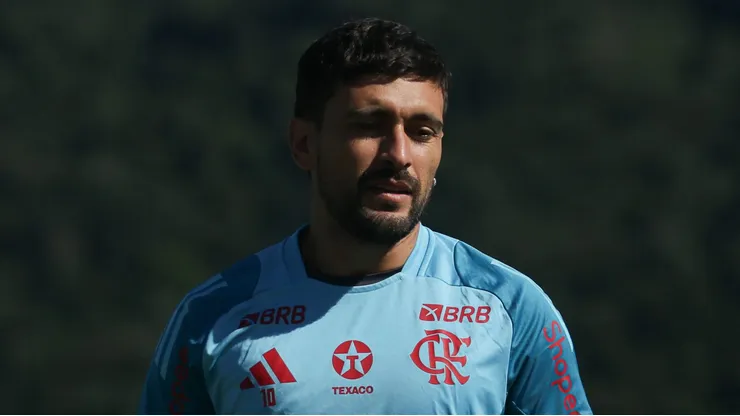 Arrascaeta despertou interesse de clube do Catar