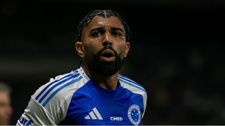 MG - BELO HORIZONTE - 01/06/2025 - BRASILEIRO A 2025, CRUZEIRO X PALMEIRAS - Gabigol jogador do Cruzeiro durante partida contra o Palmeiras no estadio Mineirao pelo campeonato Brasileiro A 2025.