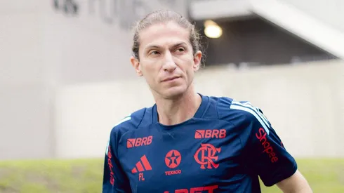 Filipe Luís tem mudança no elenco visando o retorno do Mundial