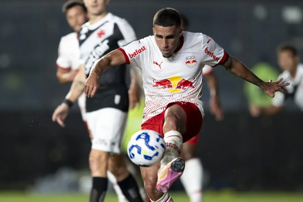 Gabriel enfrenta o Corinthians pela 1ª vez após saída e quer Bragantino firme. Foto: Jorge Rodrigues/AGIF