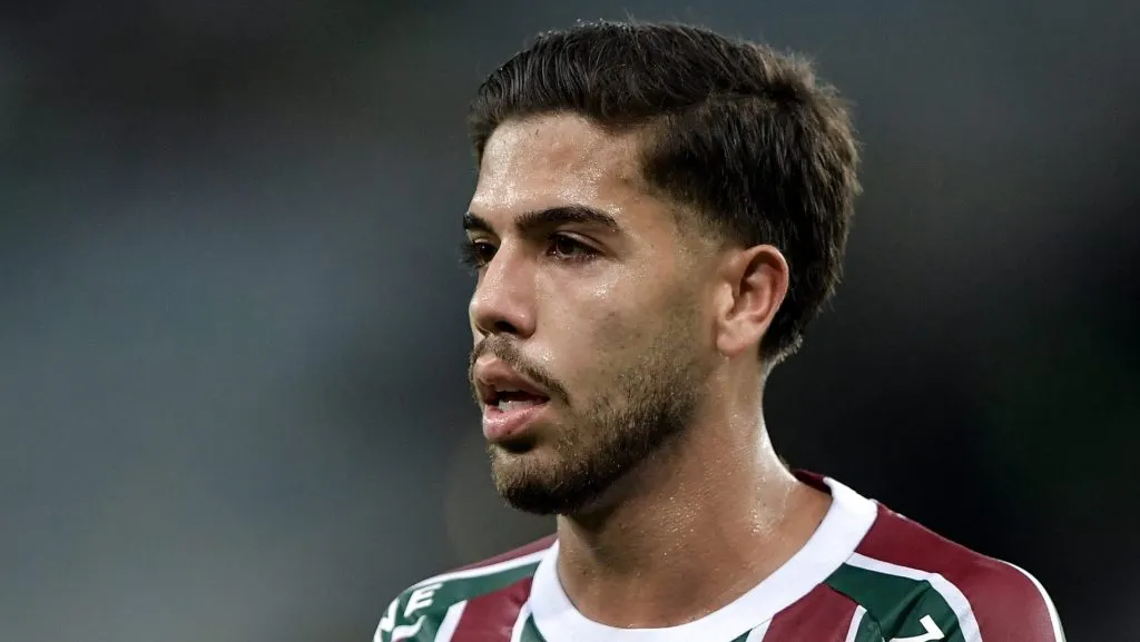 Foto: Thiago Ribeiro/AGIF – Nonato pode ser adquirido em definitivo pelo Fluminense.