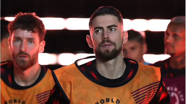 Jorginho será titular no meio de campo do Flamengo contra São Paulo