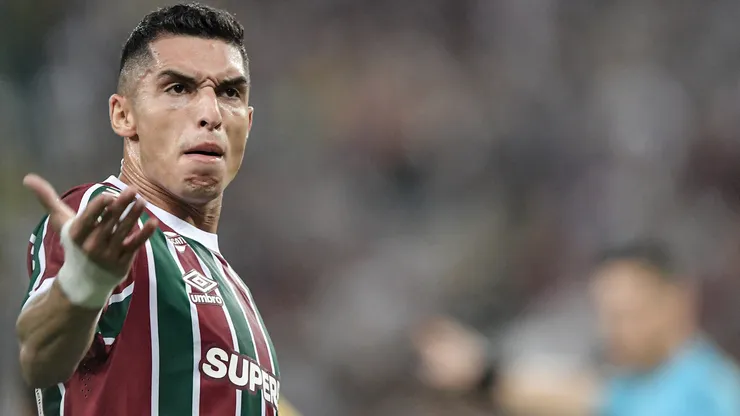 Kevin Serna em ação pelo Fluminense - Foto: Thiago Ribeiro/AGIF