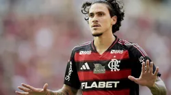 RJ - RIO DE JANEIRO - 27/04/2025 - BRASILEIRO A 2025, FLAMENGO X CORINTHIANS - Pedro jogador do Flamengo comemora seu gol durante partida contra o Corinthians no estadio Maracana pelo campeonato Brasileiro A 2025. Foto: Alexandre Loureiro/AGIF