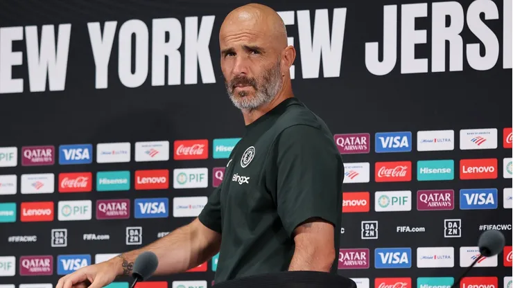 EAST RUTHERFORD, NEW JERSEY - JULY 11: Enzo Maresca, Head Coach of Chelsea FC, arrives prior to a Chelsea FC Press Conference ahead of the FIFA Club World Cup 2025 Final between Chelsea FC and Paris Saint-Germain at MetLife Stadium on July 11, 2025 in East Rutherford, New Jersey. (Photo by Alex Grimm/Getty Images)