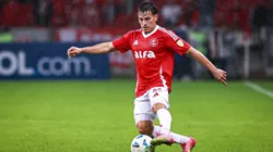 Roger Machado não poderá contar com Bernabei em Inter x Vitória - Foto: Maxi Franzoi/AGIF