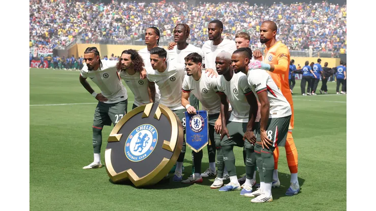 EAST RUTHERFORD, NEW JERSEY - JULY 08: Players of Chelsea FC pose for a team photo prior to the FIFA Club World Cup 2025 semi-final match between Fluminense FC and Chelsea FC at MetLife Stadium on July 08, 2025 in East Rutherford, New Jersey. (Photo by Alex Grimm/Getty Images)