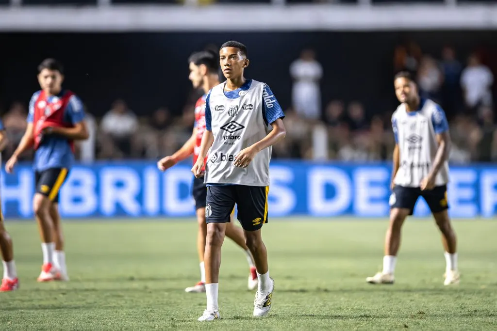 SP – SANTOS – 19/02/2025 – PAULISTA 2025, SANTOS X NOROESTE – Robinho Jr jogador do Santos durante partida contra o [EQUIPE 2] no estadio Vila Belmiro pelo campeonato Paulista 2025. Foto: Abner Dourado/AGIF