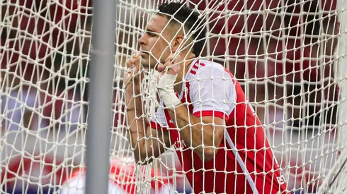 Rafael Borré deve uma atuação terrível diante do Vitória