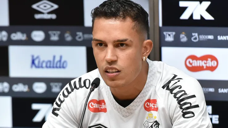 Igor Vinicius durante sua apresentação no Santos. Foto: Jota Erre/AGIF