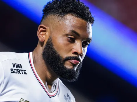 Sabino é duramente criticado após lance inusitado contra o Flamengo