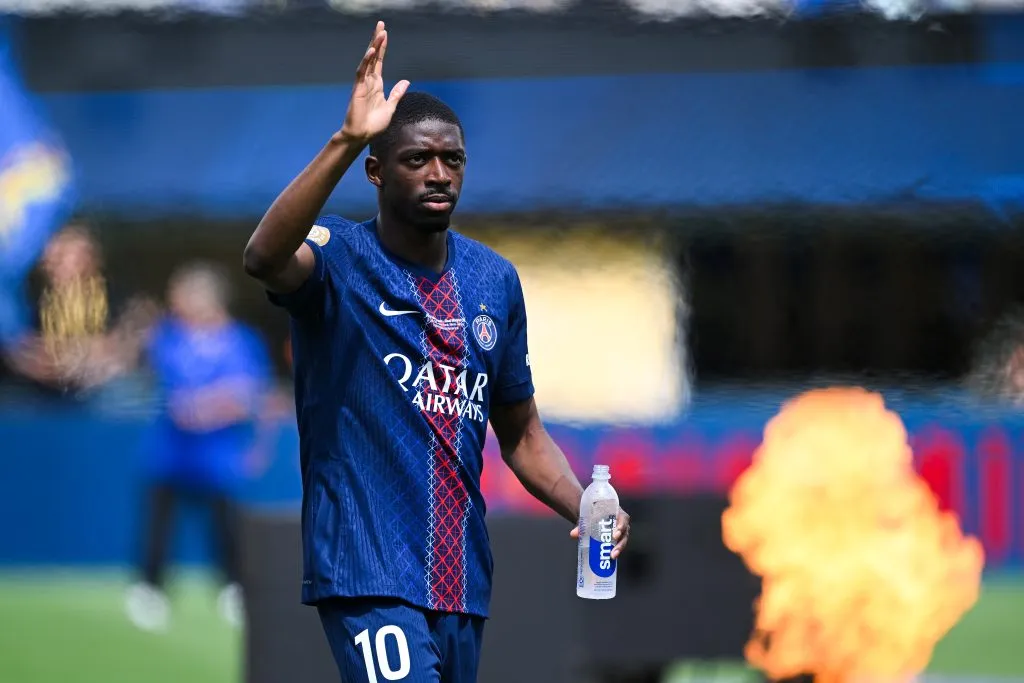 EAST RUTHERFORD, NEW JERSEY – JULY 09: Ousmane Dembele #10 of Paris Saint-Germain acknowledges the crowd prior to the FIFA Club World Cup 2025 semi-final match between Paris Saint-Germain and Real Madrid CF at MetLife Stadium on July 09, 2025 in East Rutherford, New Jersey. (Photo by David Ramos/Getty Images)