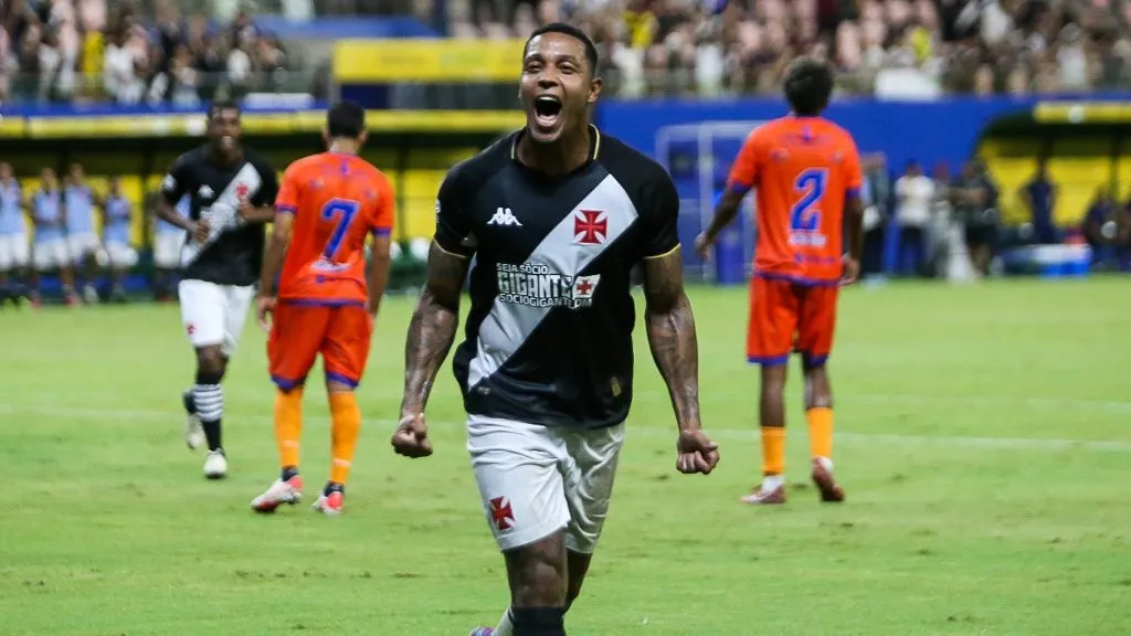 David, atacante do Gigante da Colina. Foto: Aguilar Abecassis/AGIF.