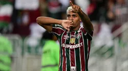 John Kennedy comemorando pelo Fluminense - Foto: Thiago Ribeiro/AGIF