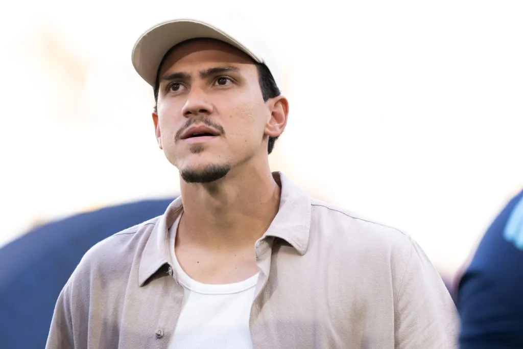Pedro esteve no Maracanã mesmo sem estar entre os relacionados. Foto: Jorge Rodrigues/AGIF
