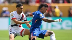 Enzo Fernández e Hakimi em PSG X Chelsea - Foto: David Ramos/Getty Images
