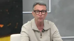 Neto elogia desempenho de Rayan