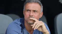 Luis Enrique acompanhando a equipe do PSG - Foto: Alex Grimm/Getty Images