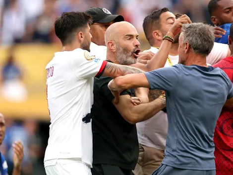 Luis Enrique agride João Pedro, atacante do Chelsea