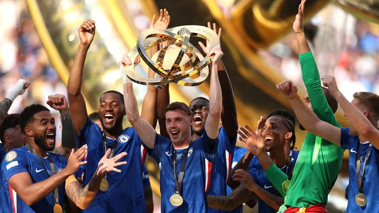 EAST RUTHERFORD, NEW JERSEY - JULY 13: Cole Palmer #10 of Chelsea FC lifts the FIFA Club World Cup trophy after their team's victory following the FIFA Club World Cup 2025 Final match between Chelsea FC and Paris Saint-Germain at MetLife Stadium on July 13, 2025 in East Rutherford, New Jersey. (Photo by Buda Mendes/Getty Images)