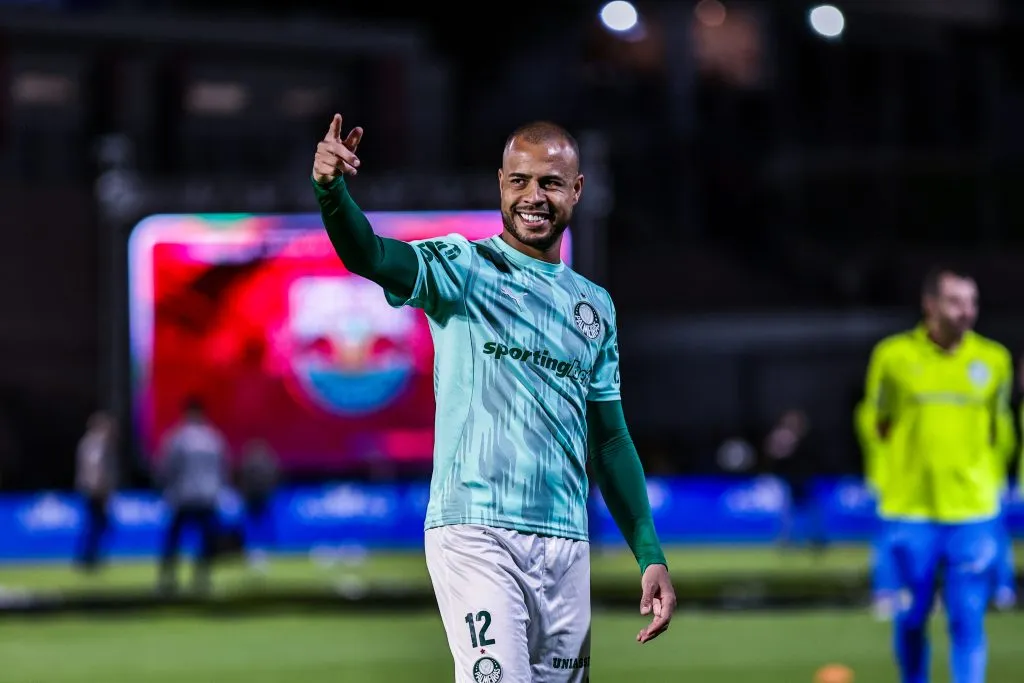 Mayke próximo de acordo com o Santos – Foto: Fabio Giannelli/AGIF