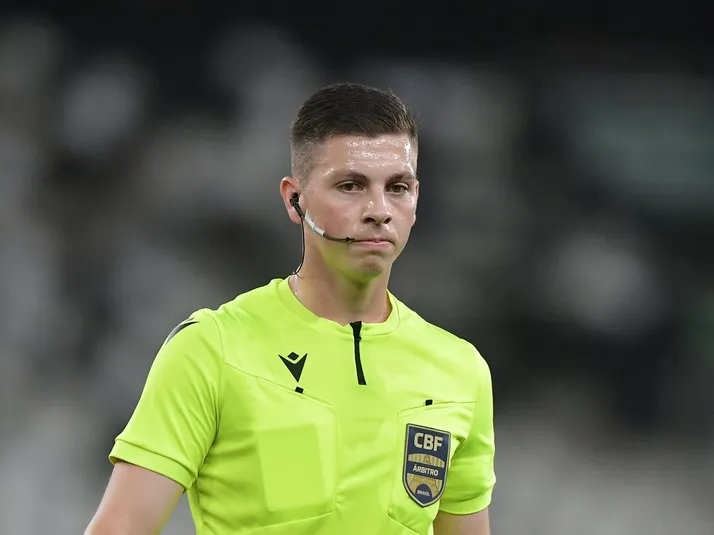 ÁRBITRO DEFINIDO! Saiba quem vai apitar o jogo do Corinthians contra o Remo