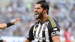 Hulk anotou seu primeiro gol olímpico no Atlético Mineiro