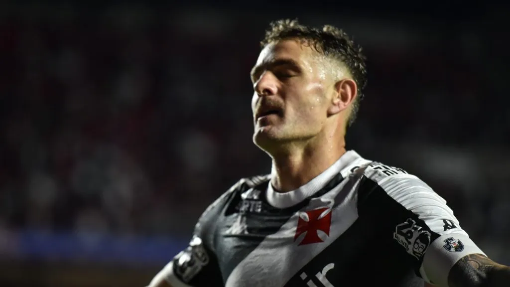 Vegetti, atacante do Gigante da Colina. Foto: Jota Erre/AGIF.