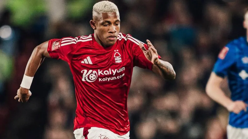 Danilo em ação pelo Nottingham Forest na Premier League – Foto: Reprodução/Instagram Danilo