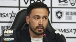 Davide Ancelotti em sua apresentação no Botafogo. Foto: Vitor Silva/Botafogo