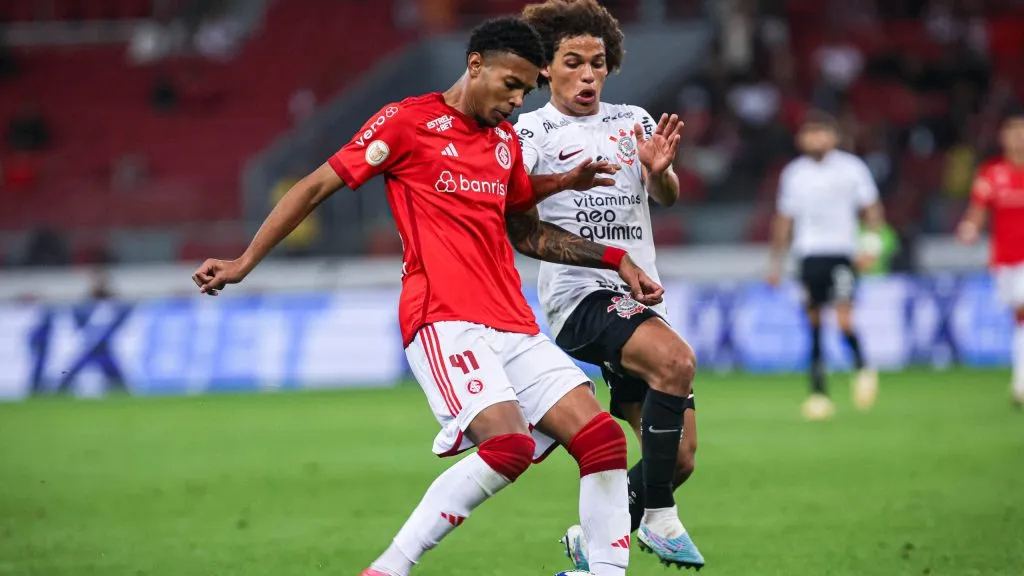 Matheus Dias em ação pelo Colorado em 2023 – Foto: Maxi Franzoi/AGIF