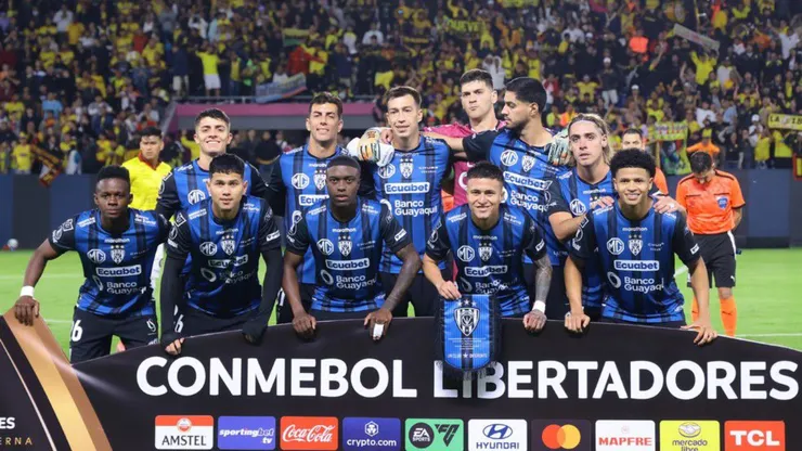 Elenco do Independiente Del Valle durante a Libertadores - Foto: Reprodução/Getty Images