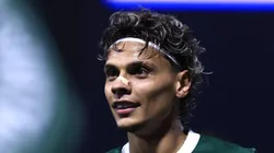 Richard Ríos durante partida contra o São Paulo na Arena Barueri.