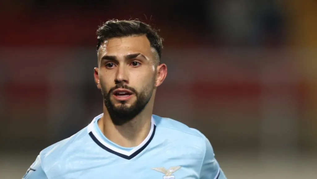 Foto: Maurizio Lagana/Getty Images – Taty Castellanos em ação com a camisa da Lazio.