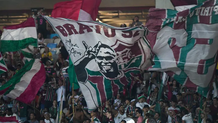 Torcida do Fluminense fazendo a festa no Maracanã. Foto: Thiago Ribeiro/AGIF.