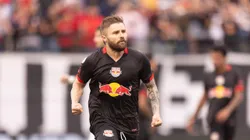 Eduardo Sasha jogador do Bragantino comemora seu gol durante partida contra o Gremio no estadio Nabi Abi Chedid pelo campeonato Brasileiro A 2024. Foto: Diogo Reis/AGIF