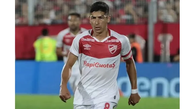 Alan Rodríguez em ação pelo Argentinos Juniors - Foto: Reprodução/Argentinos Juniors