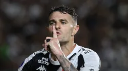 Vegetti comemorando gol diante do Melgar-PER