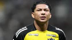 Rony se posiciona sobre ausência na última partida