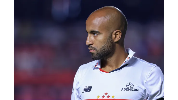 SP - SAO PAULO - 24/07/2024 - BRASILEIRO A 2024, SAO PAULO X BOTAFOGO - Lucas Moura jogador do Sao Paulo durante partida contra o Botafogo no estadio Morumbi pelo campeonato Brasileiro A 2024. Foto: Marcello Zambrana/AGIF