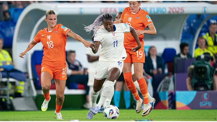 Kadidiatou Diani pela França em partida diante da Holanda. Foto: SPP Sport Press Photo. /Alamy Live News