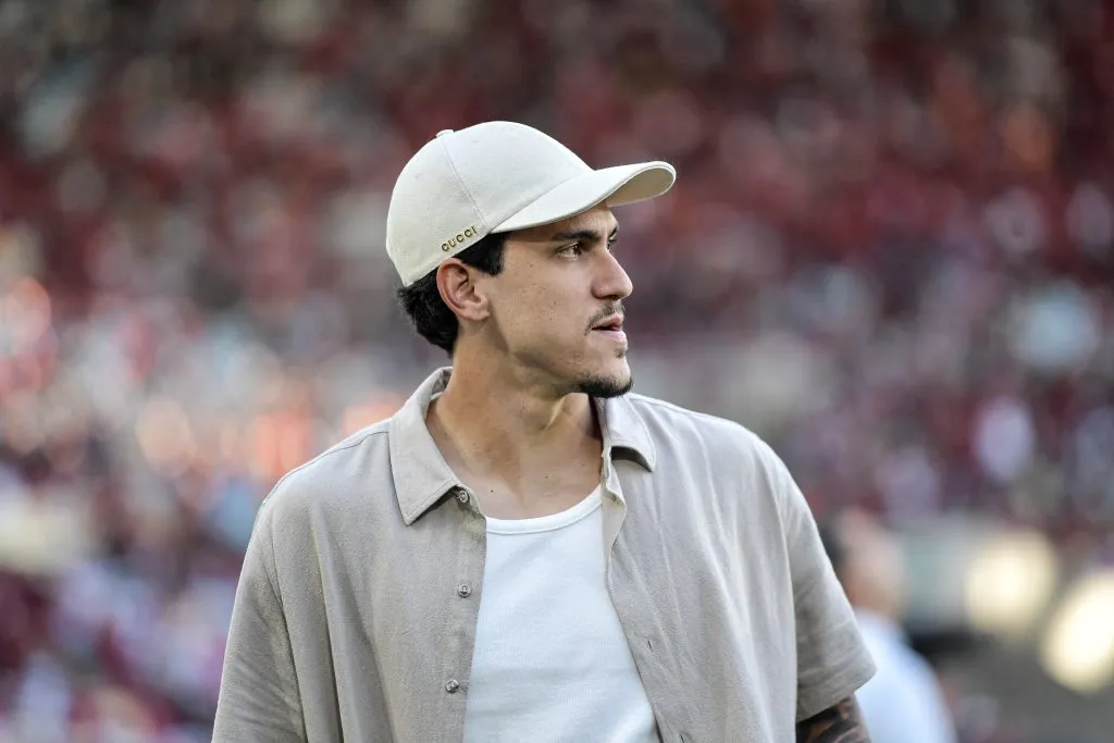 RJ – RIO DE JANEIRO – 12/07/2025 – BRASILEIRO A 2025, FLAMENGO X SAO PAULO – Pedro jogador do Flamengo durante aquecimento antes da partida contra o Sao Paulo no estadio Maracana pelo campeonato Brasileiro A 2025. Foto: Thiago Ribeiro/AGIF