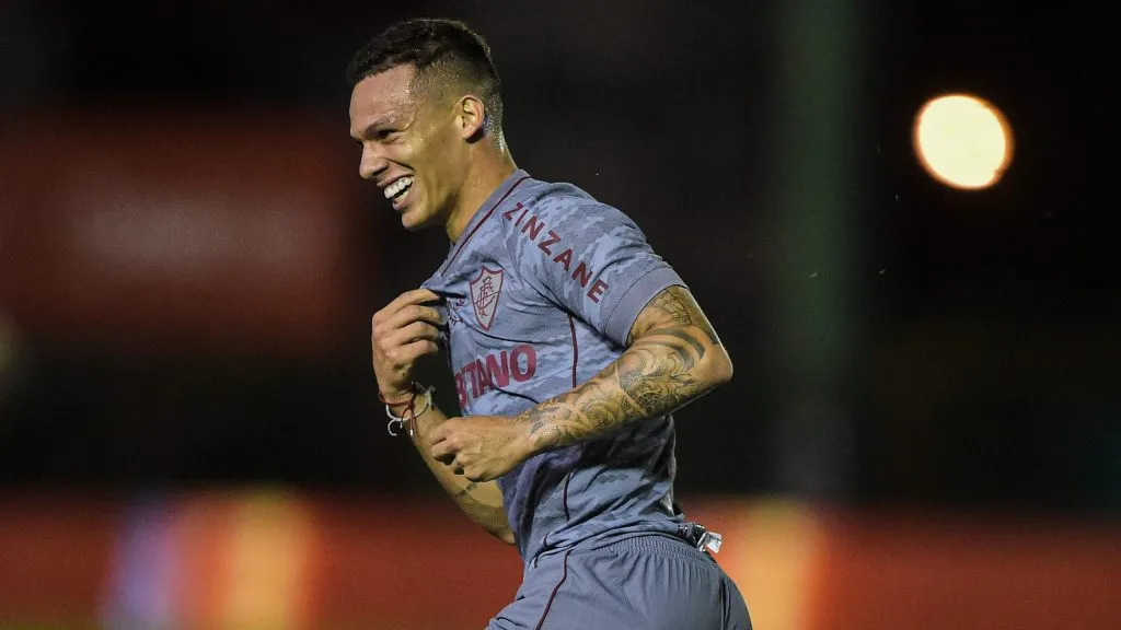 Calegari jogando no Fluminense