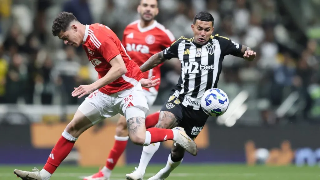 Dudu em ação pelo Galo. Foto: Gilson Lobo/AGIF