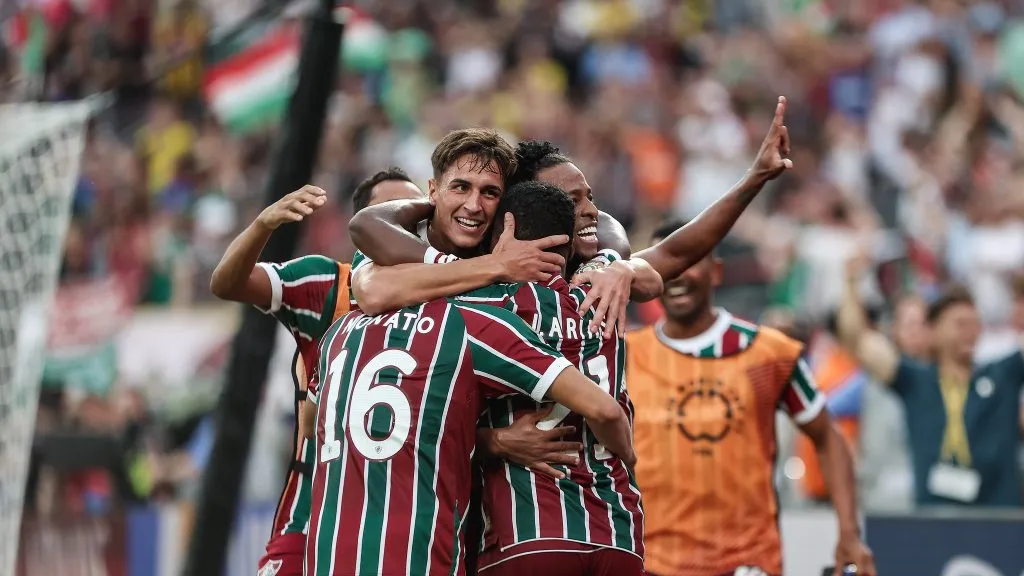Jogadores do Tricolor das Laranjeiras celebram gol marcado no Mundial. Foto: Lucas Merçon/Fluminense.