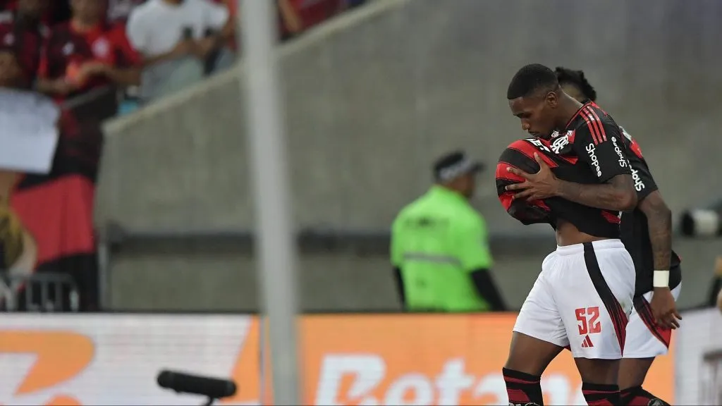 Evertton Aráujo em ação pelo Flamengo
