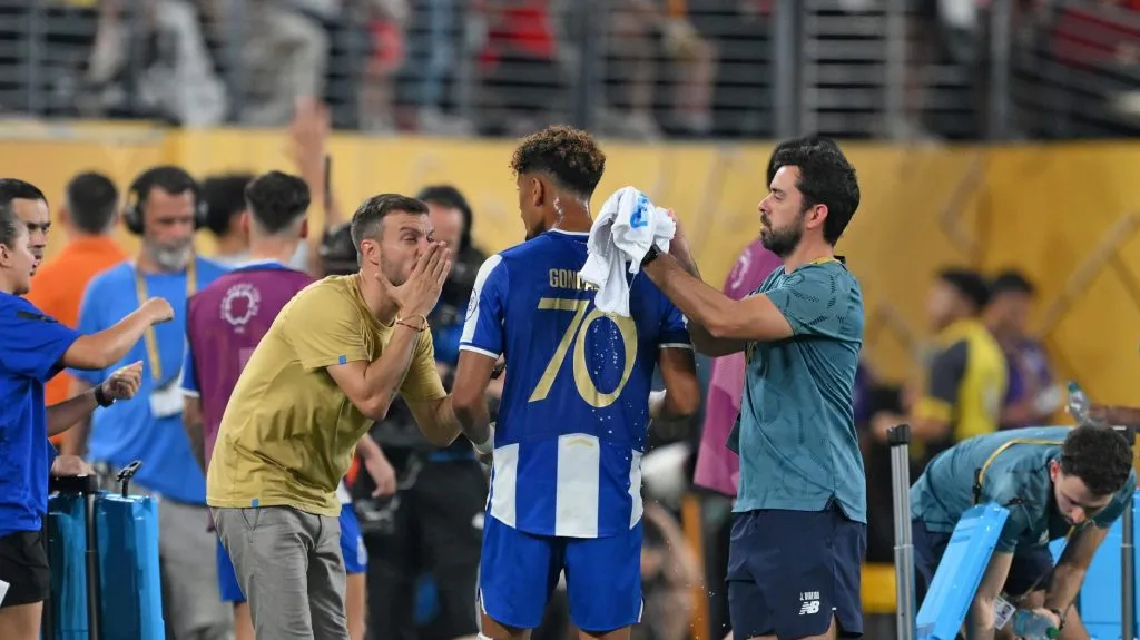 Foto: David Ramos/Getty Images – Atacante português (número 70) em jogo pelo Mundial de Clubes.