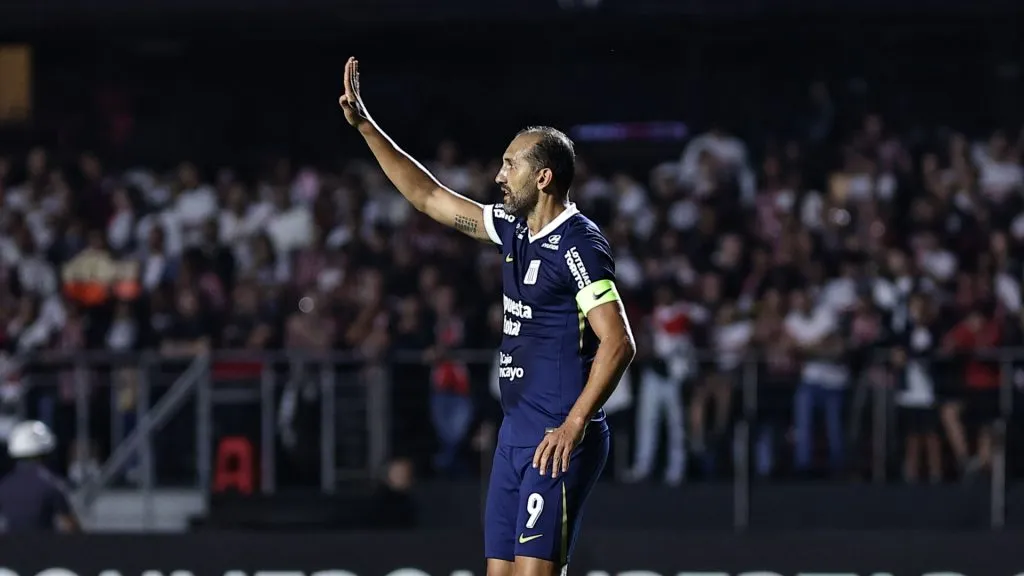 Ex-Grêmio, Hernán Barcos é um dos destaques do Alianza Lima – Foto: Fabio Giannelli/AGIF