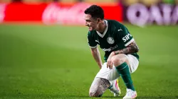 Anibal Moreno, do Palmeiras, abatido durante a partida de futebol